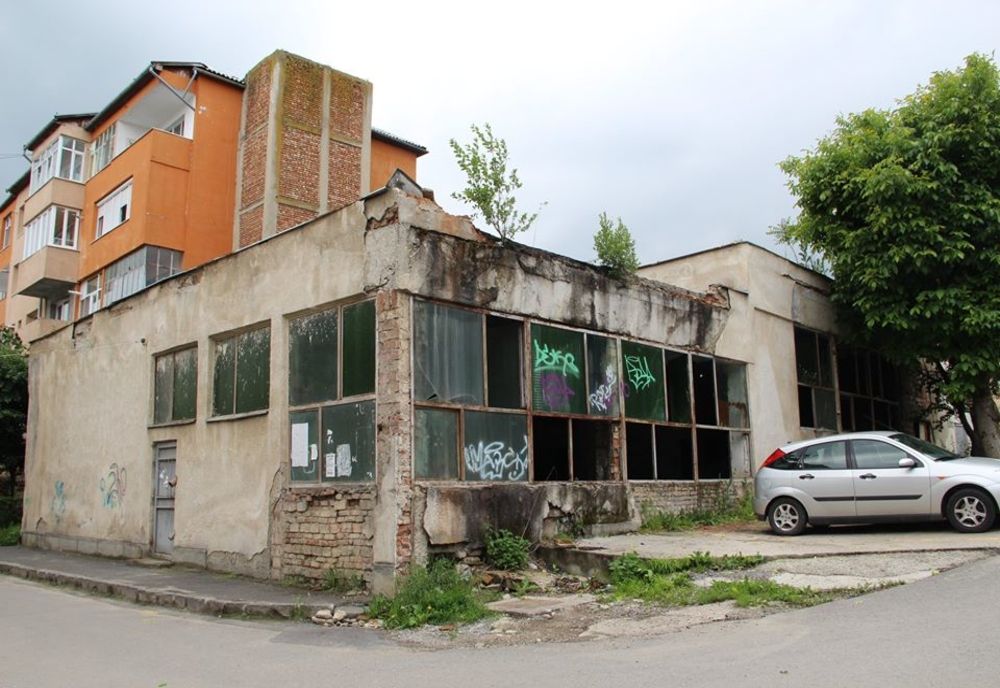 În Zalău, începe demolarea punctelor termice aflate în stare avansată de degradare