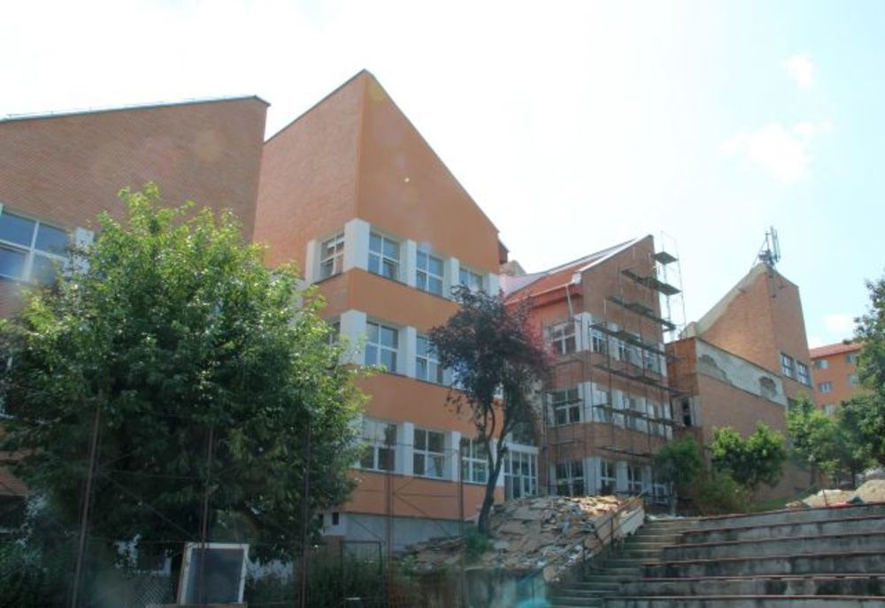 Două unități de învățământ din Zalău trec printr-un amplu proces de modernizare