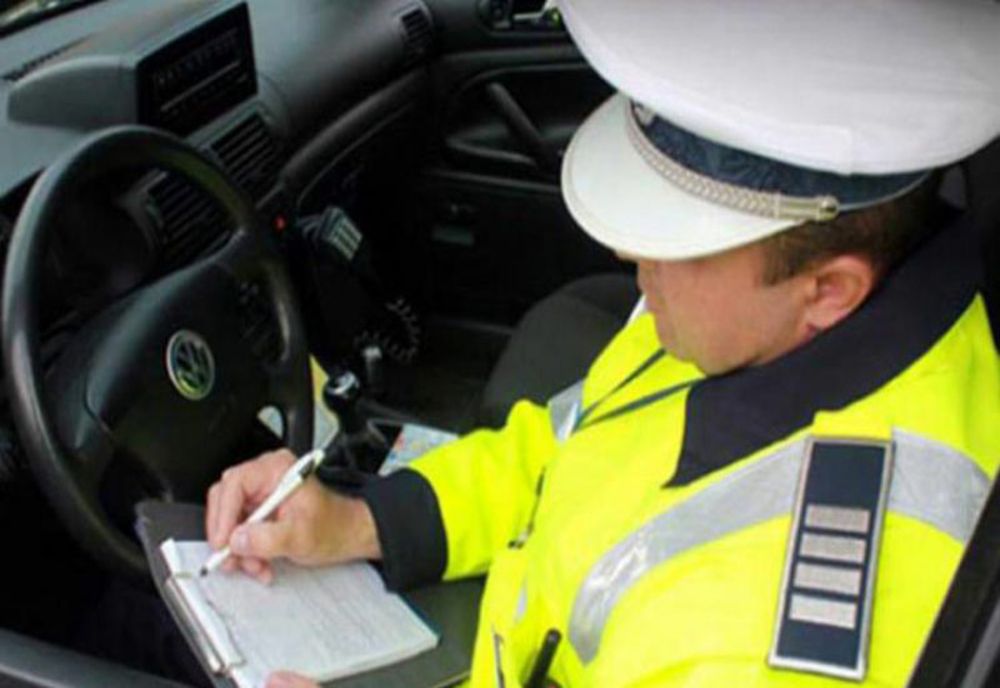 Peste 50 de amenzi, aplicate într-o singură zi de polițiștii din Crasna