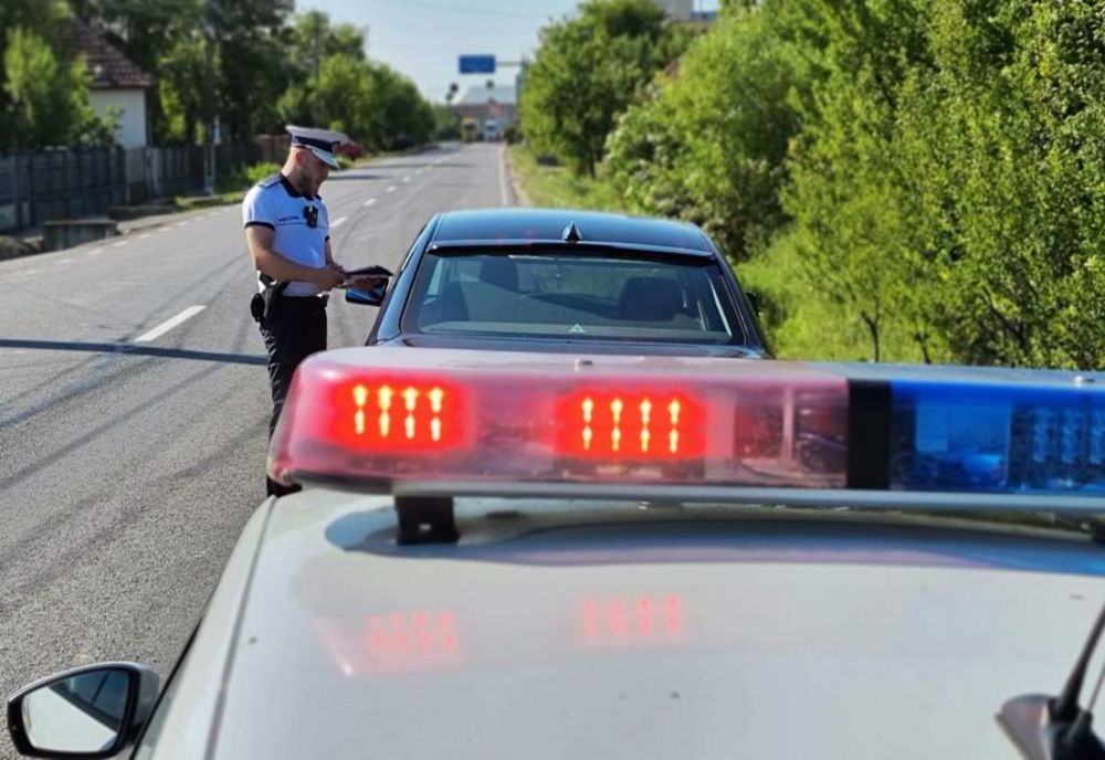 Sute de amenzi aplicate de poliţiştii sălăjeni în cursul lunii august