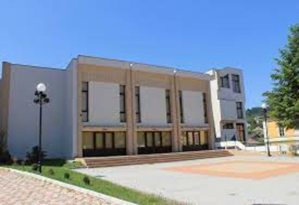 Cursuri de dans popular pentru adulți, la Casa Municipală de Cultură din Zalău