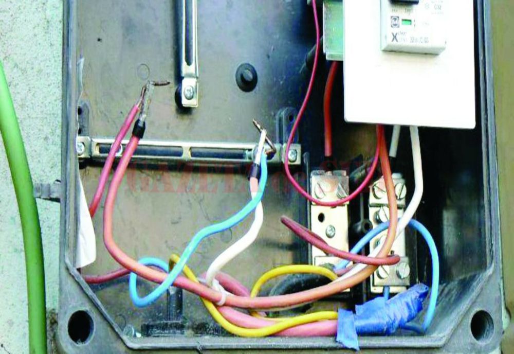 Furt de energie electrică în Sânmihaiu Almașului și Agrij