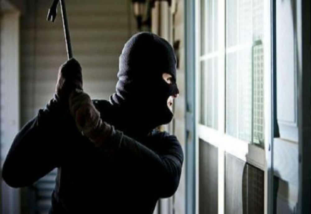 Tânăr din Zalău prins după ce a dat o spargere la o firmă din oraş