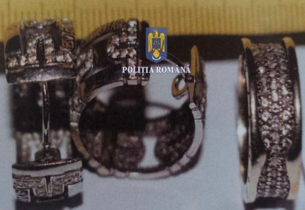 Femeie din Sălaj prinsă după ce a furat bijuterii în valoare de 20.000 de lei