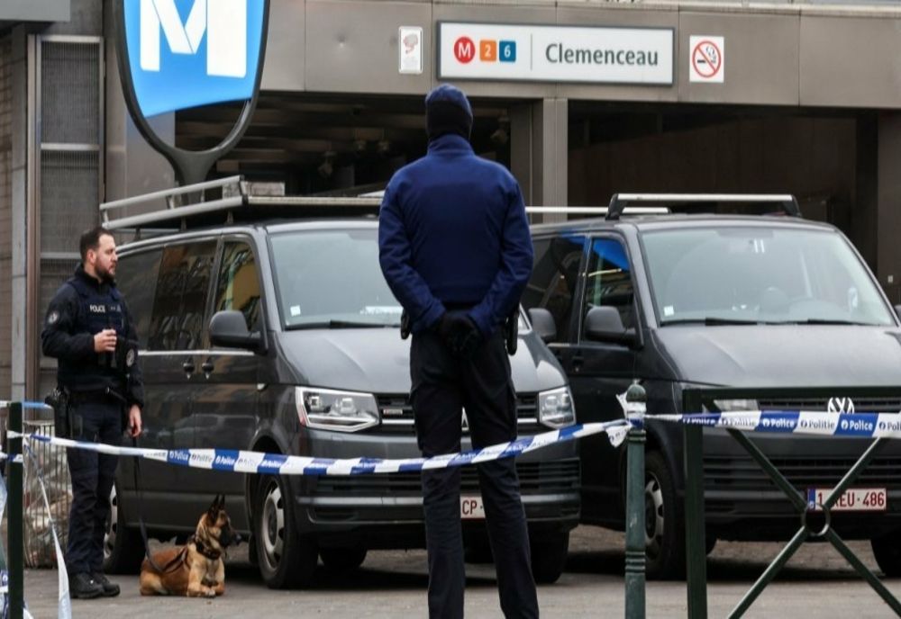BELGIA: ALERTĂ CU BOMBĂ PE AEROPORTUL CHARLEROI