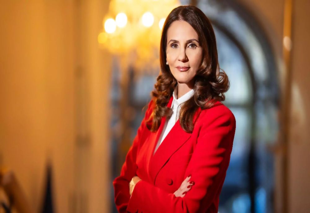 Anca Alexandrescu își depune candidatura la Primăria Generală: „Dacă ajung primar, biroul meu va fi în stradă” – VIDEO/LIVE TEXT