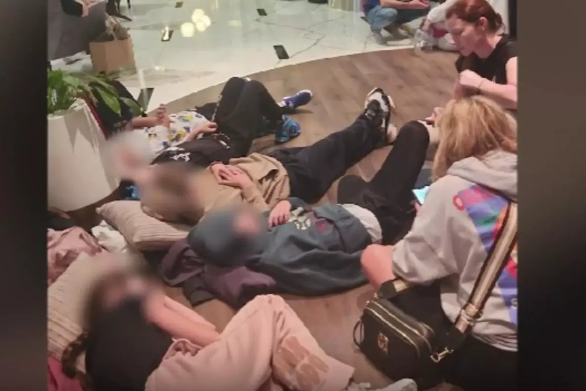 28 de elevi români, blocați în teroarea rachetelor. Profesoara a povestit în exclusivitate pentru Realitatea PLUS ce se va întâmpla cu ei