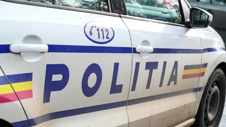 Captură spectaculoasă pe autostrada A1! Două mașini de lux de 200.000 de euro, oprite de polițiști. Ce ascundeau șoferii
