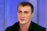 Marian Godină intervine în scadalul bătrânei tratată de polițiștii locali ca ultimul infractor pentru că vindea legume pe trotuar în zona Dorobanți