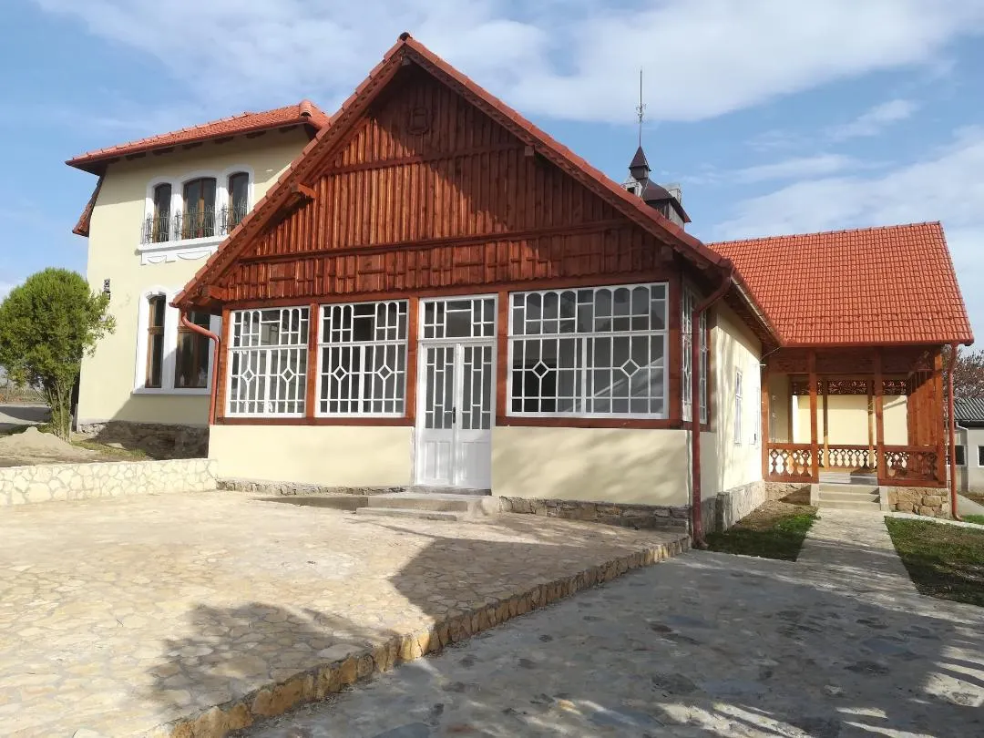 casa memoriala IM