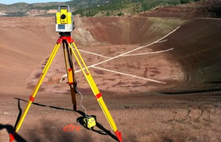 topograf R