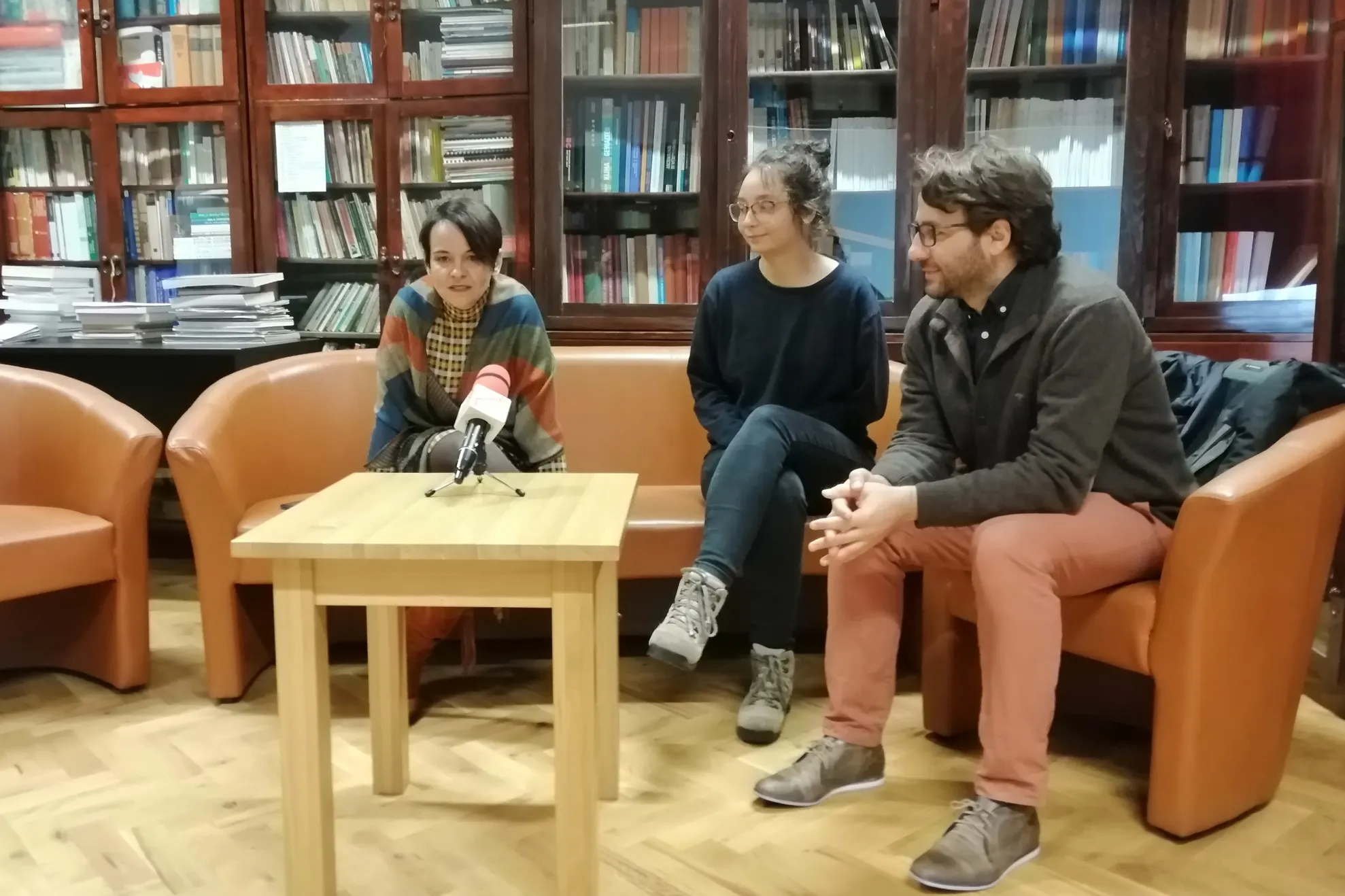Conferinta (3)