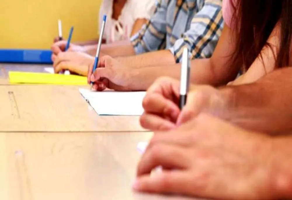 În perioada desfășurării examenelor naționale, măști de protecție pentru elevi și cadre didactice