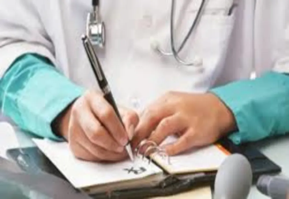 Medicii de familie vor primi 2.500 de lei stimulent de risc în epidemia COVID-19