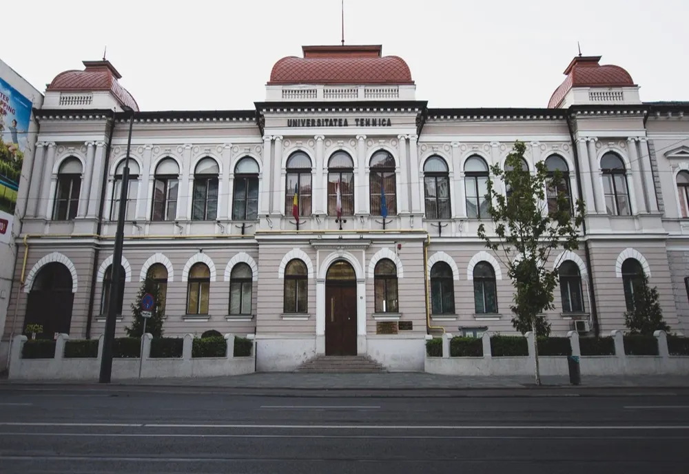 Fostul sediu BT și Casa de Modă au fost cumpărate de Universitatea Tehnică! Au început lucrările de modernizare