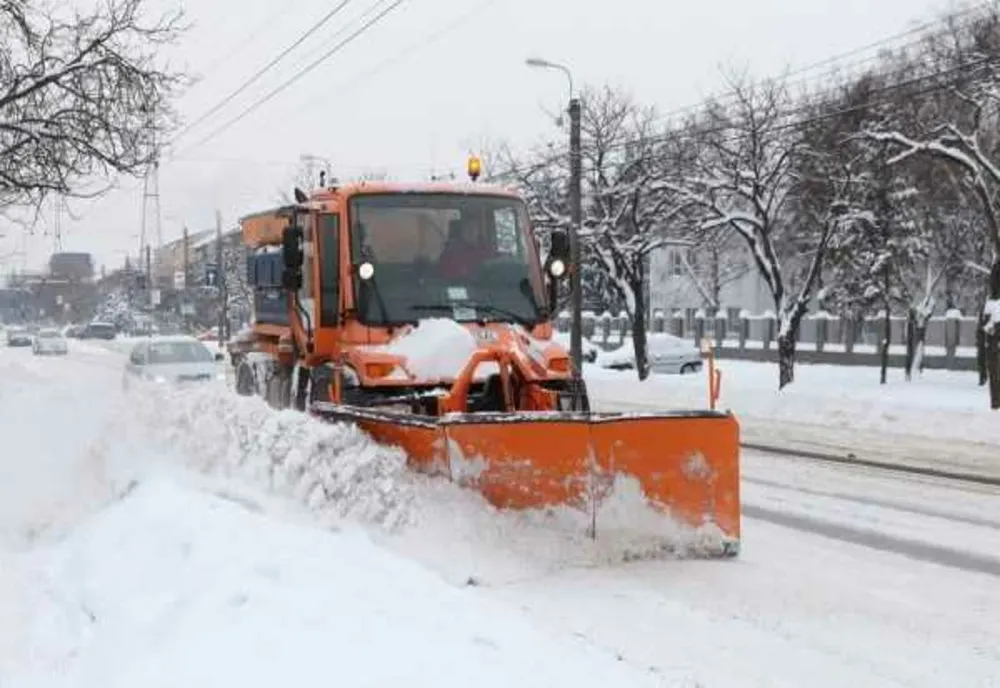 Zalău: Utilaje pregătite și stoc de materiale asigurat pentru deszăpezire