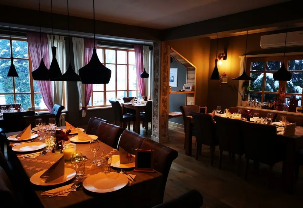 Restaurantele şi barurile din Zalău, Jibou și Cehu Silvaniei au fost redeschise