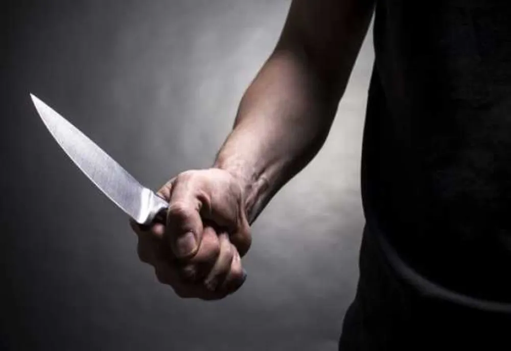 Doi minori din Sălaj reţinuţi după ce au intrat în casă peste o bătrână, au bătut-o şi i-au furat banii