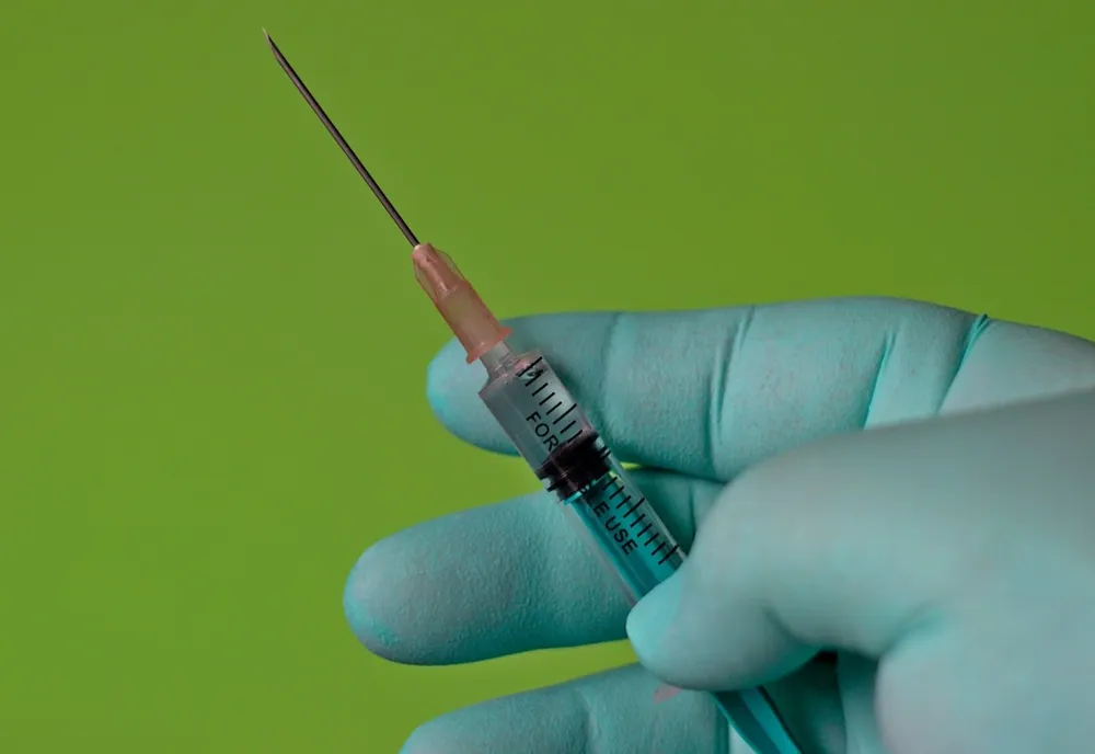 Imunitatea dată de vaccinurile anti-COVID poate dura pe viață! Care este condiția