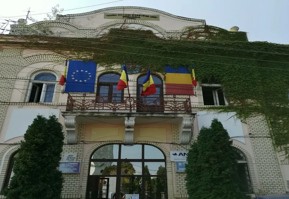 Administrația locală din Jibou va finanța amenajarea a cinci spații de joacă, un skateparc și un teren de baschet