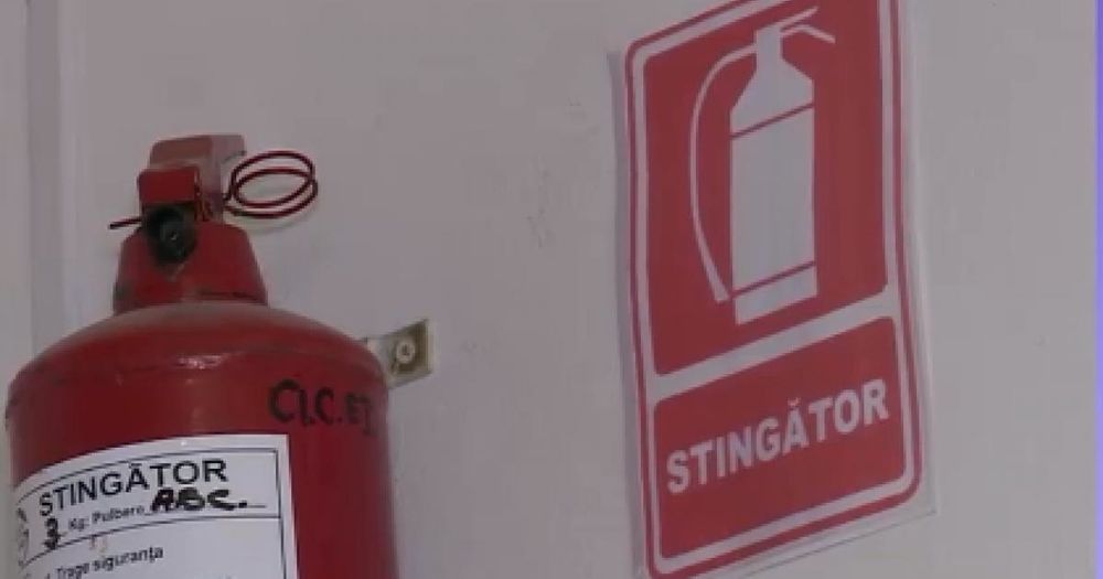 În Sălaj: zeci de școli, spitale, sedii de primării și unități de cult funcționează fără aviz de securitate la incendiu