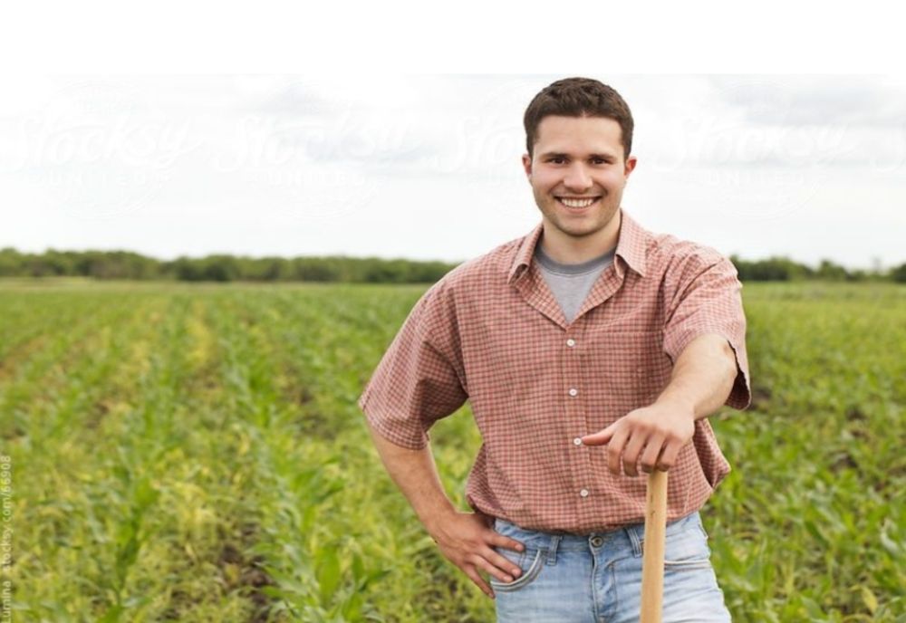 Tinerii fermieri vor beneficia de terenuri concesionate de 50 de hectare