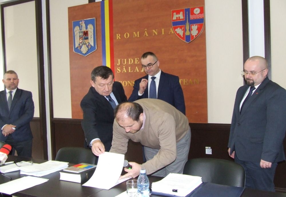 Schimbare în rândul consilierilor liberali. Claudiu Bîrsan a preluat funcția de consilier județean