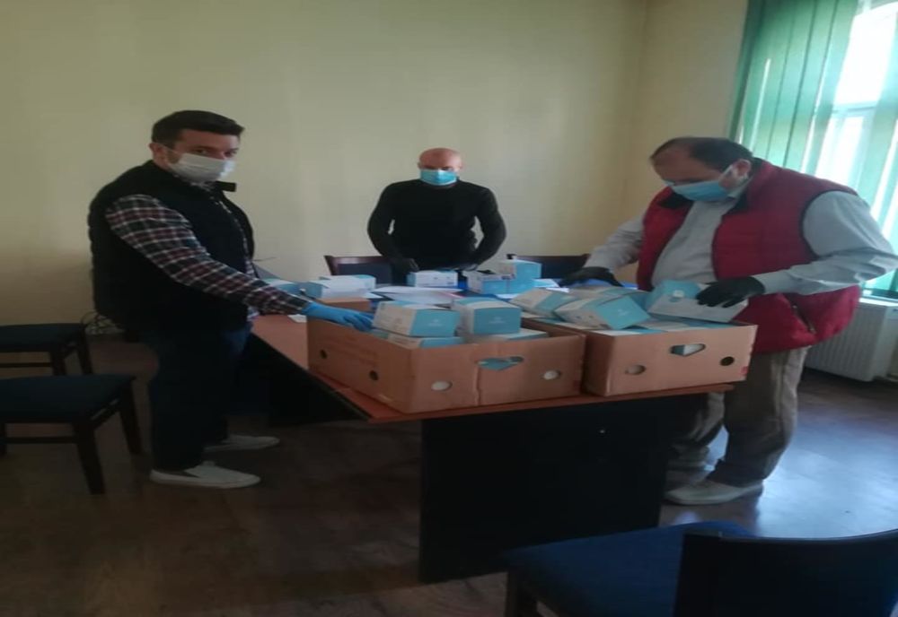 De la Asociația ''Sălăjenii Contează'': materiale de protecție pentru medicii de familie din Sălaj 