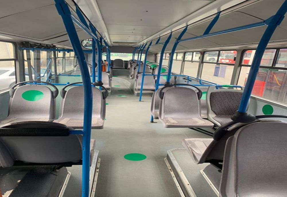  De astăzi, noi reguli pentru persoanele care circulă cu autobuzul 