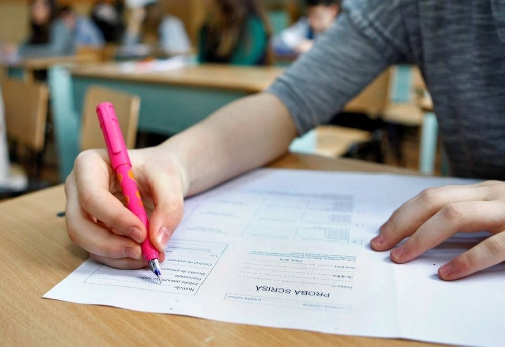În Sălaj, peste 2.000 de absolvenţi de clasa a VIII-a sunt aşteptaţi să se înscrie la Evaluarea Naţională