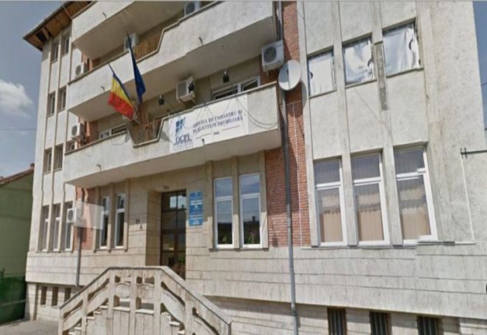  La Cadastru: de luni 25 mai, se reia accesul persoanelor interesate în arhive pentru consultarea cărților funciare vechi