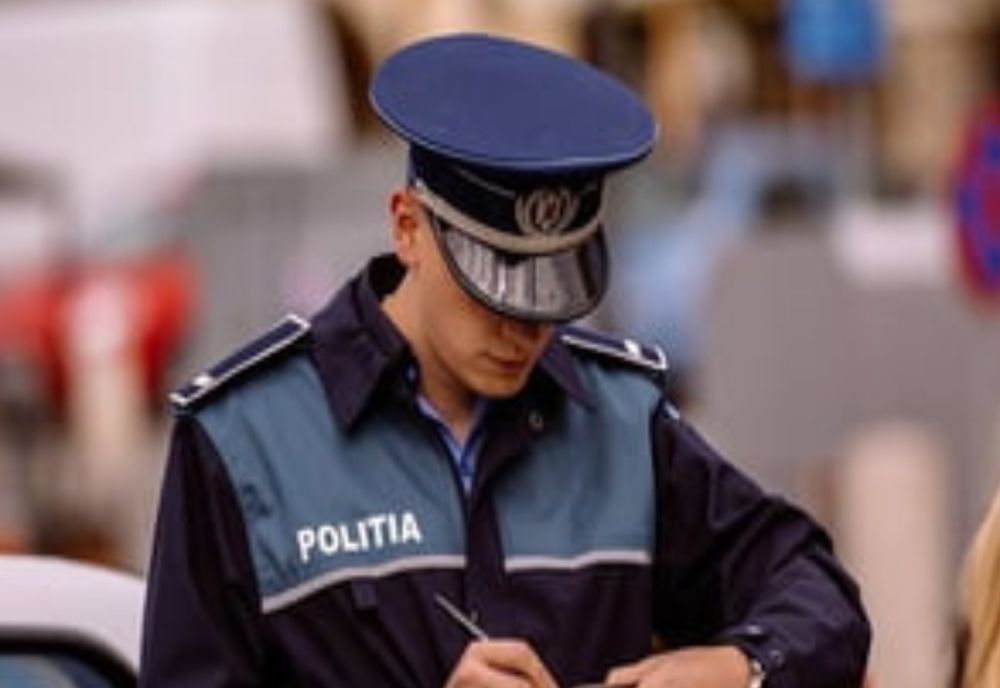 Zeci de sancţiuni contravenţionale aplicate de poliţişti