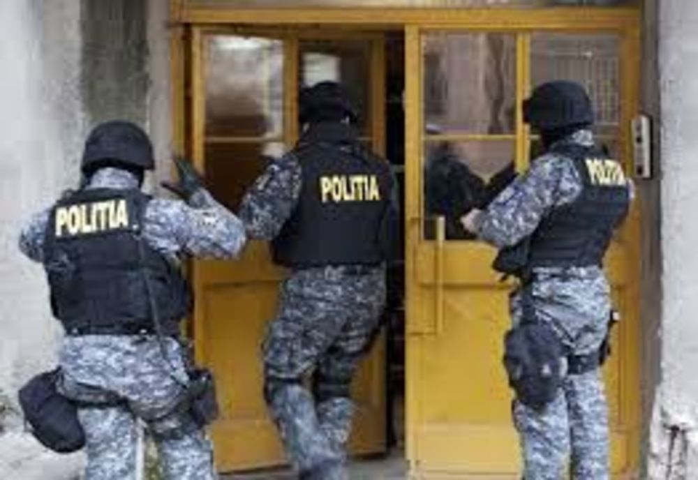 Poliţiştii din Jibou au efectuat o percheziţie domiciliară la locuinţa a doi tineri din Maramureş! Ce au căutat