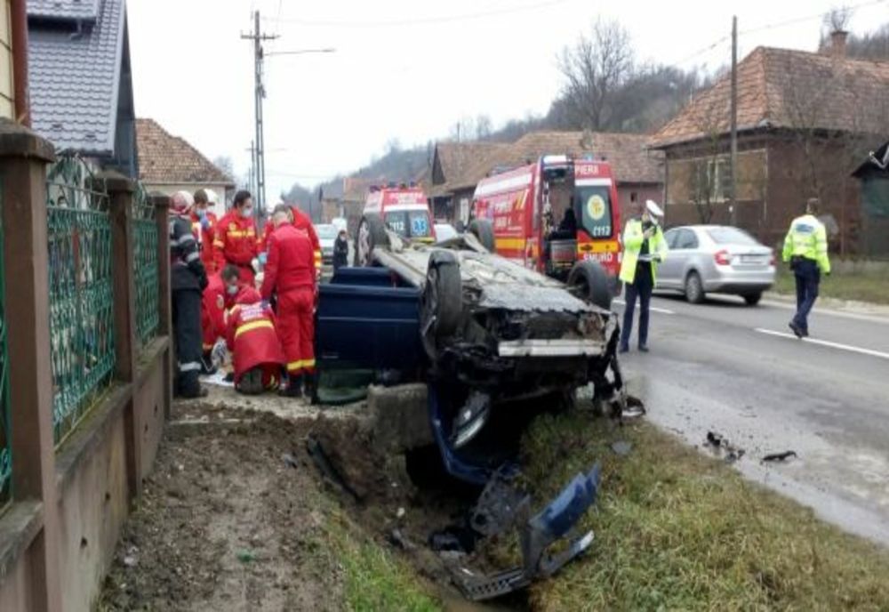 FOTO | Grav accident pe şoseaua Zalău - Cluj-Napoca! O femeie a murit