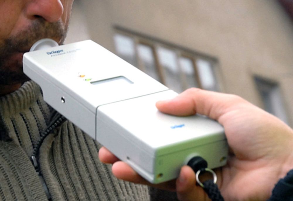 Tânăr de 26 de ani prins beat la volan în Jibou