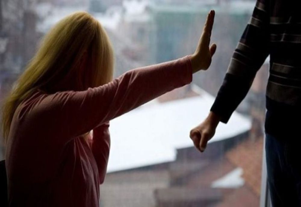 Bărbat din Zalău reţinut după ce şi-a ameninţat fosta soţie ca să îşi poată vedea copiii