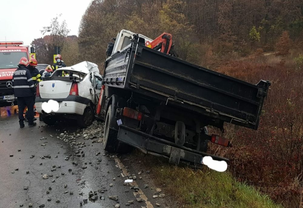 Accident cumplit în Mirșid! Doi soți din comuna Rus au murit, iar fetița lor a ajuns la spital