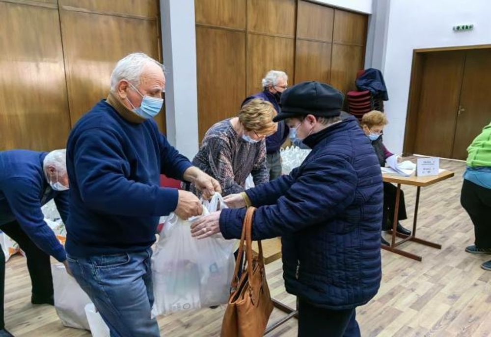 Sprijin pentru 1.000 de pensionari din Zalău cu ocazia Sărbătorilor de Iarnă