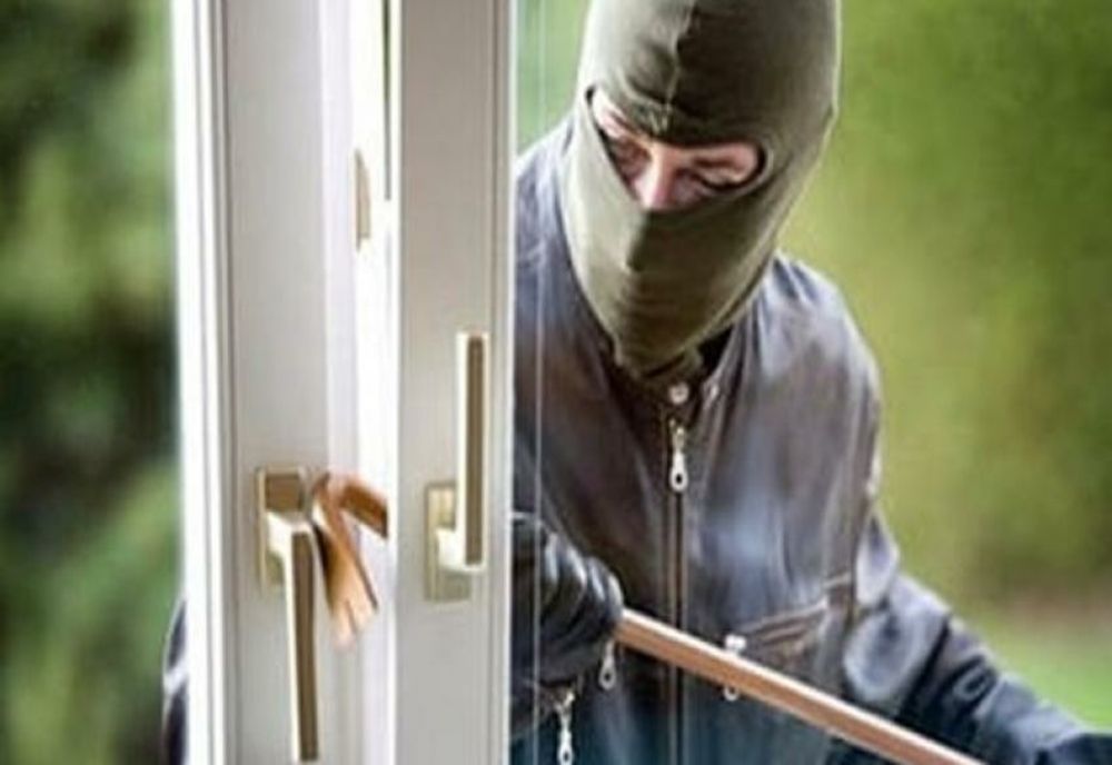 Zălăuani, prinși la furat în curtea unui imobil din municipiu! Au ajuns în mâna polițiștilor