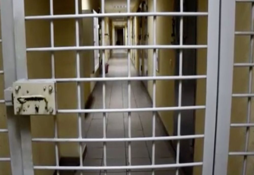 Deși a primit o condamnare cu suspendare, o sălăjeancă a ajuns la pușcărie! Cum a fost posibil