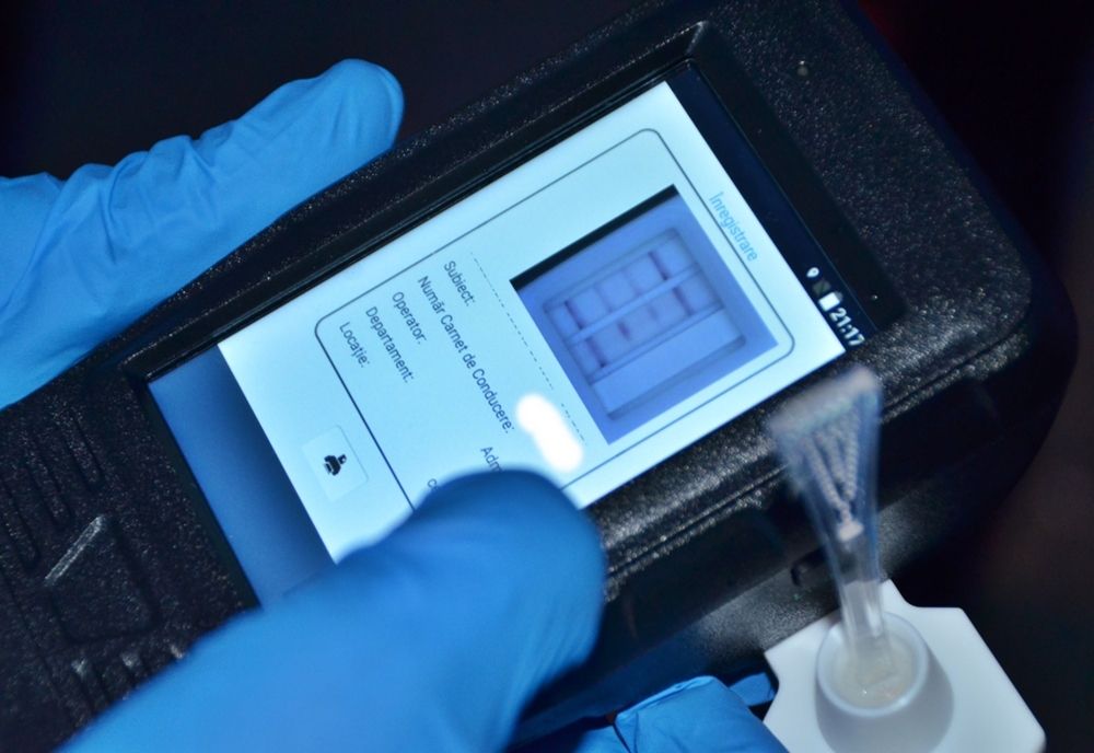 Doi tineri din Sălaj, prinși sub influența drogurile la volan