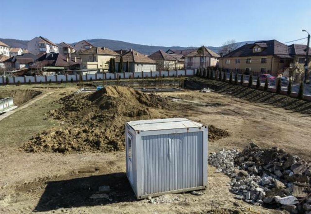 Lucrări reluate la terenul de sport multifuncțional de la Stadionul Municipal din Zalău