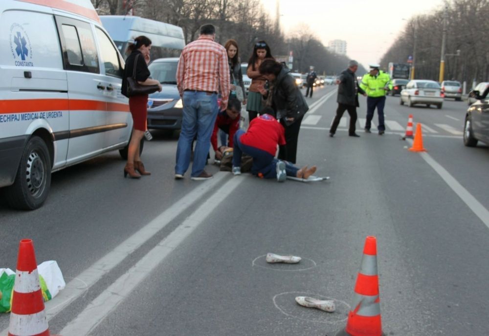 Accident în Şimleu Silvaniei! O femeie de 75 de ani a fost lovită de o maşină