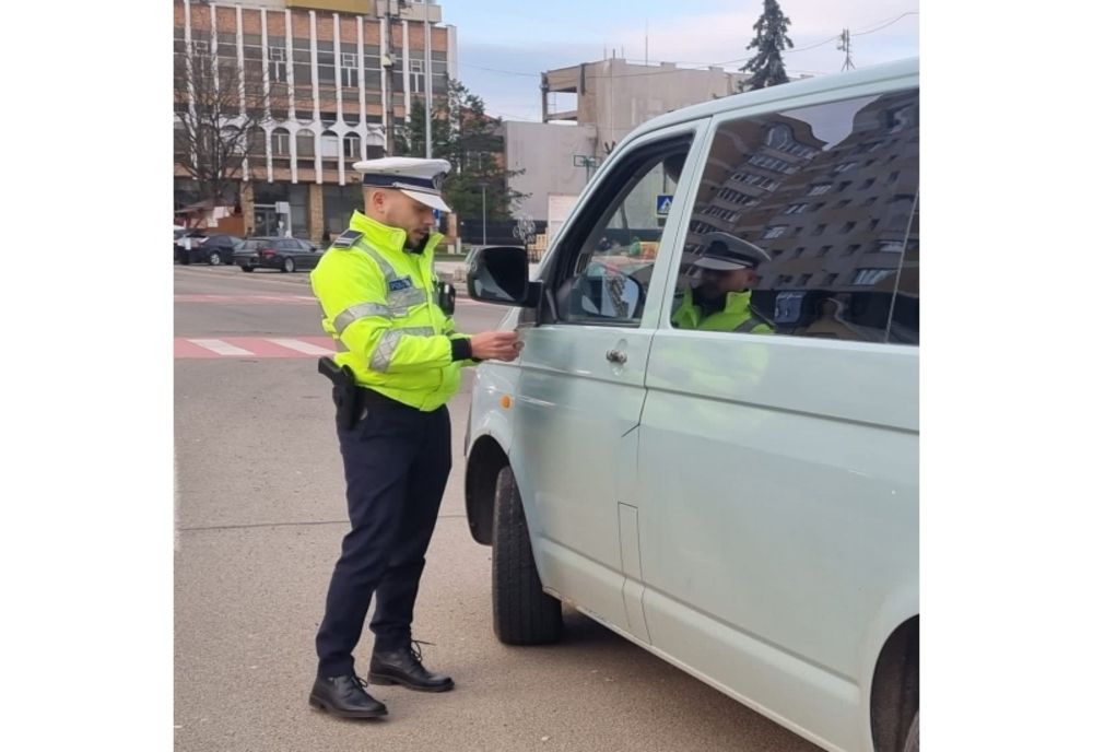 Polițiștii sălăjeni, acțiune pentru siguranța traficului rutier! Au aplicat aproape 130 de amenzi și au întocmit două dosare penale