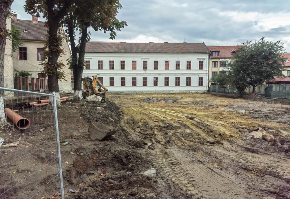 Pietonizarea străzii Unirii din Zalău, continuă! Care este stadiul lucrărilor