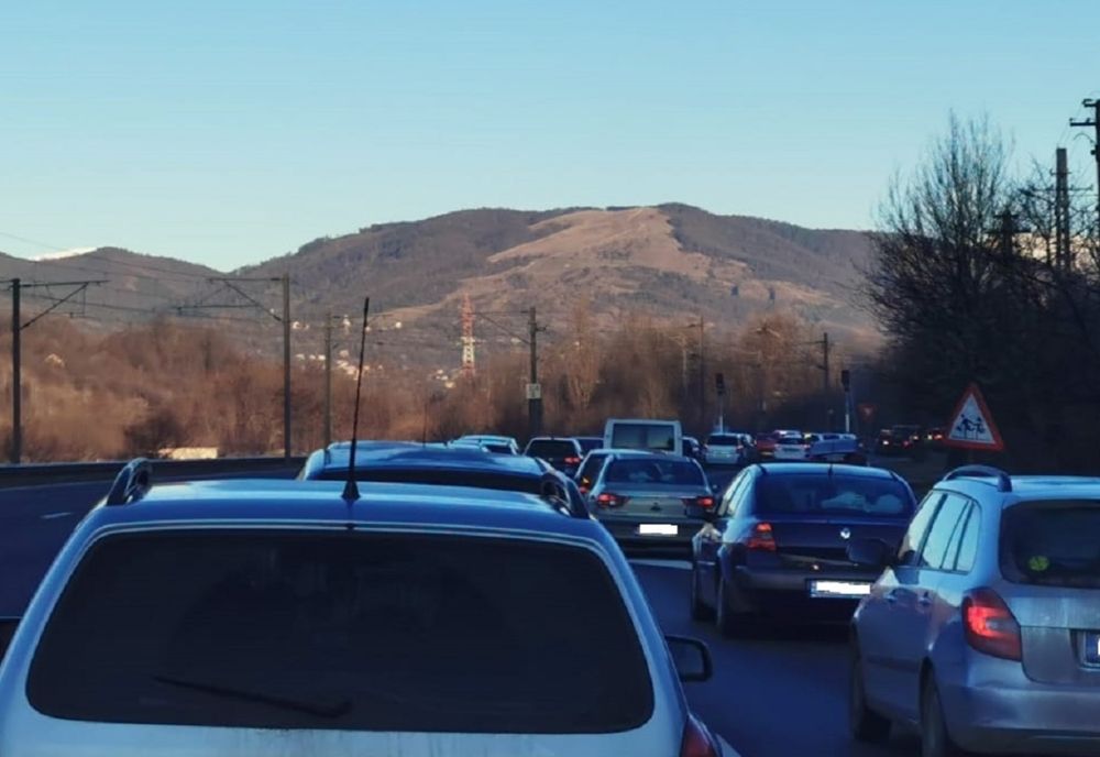 Trafic infernal pe Valea Prahovei. DN1 este aproape blocat