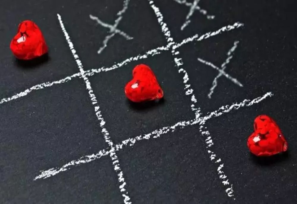 Romantismul, lovit de realitatea cruntă. „Love Scam” - fraudele bazate pe dragoste, ajung la o medie de 14.000 de dolari pe victimă