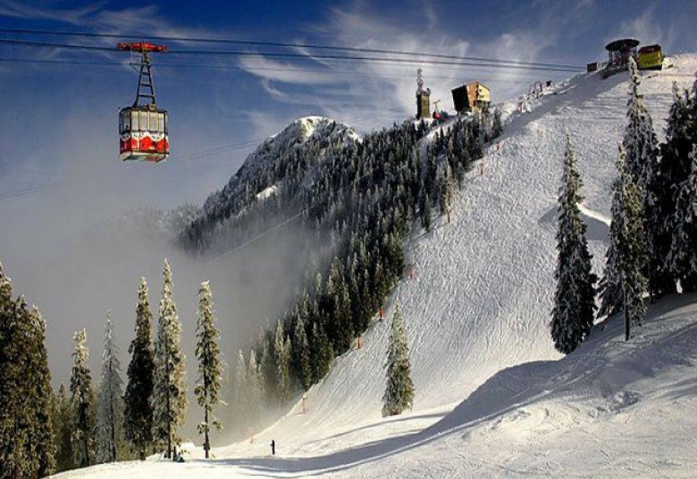 Cea mai lungă pârtie de schi din România, deschisă la Straja. Schiorii pot coborî 8,2 kilometri fără oprire