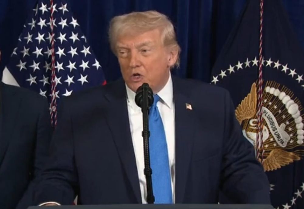 Trump se războiește cu Harvard: acum cere daune de 1 miliard de dolari