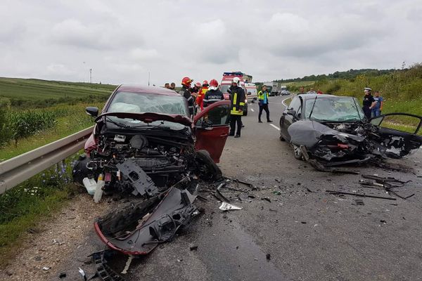 Update Accident grav între localităţile Hereclean şi Vîrşolţ: O persoana şi-a pierdut viaţa